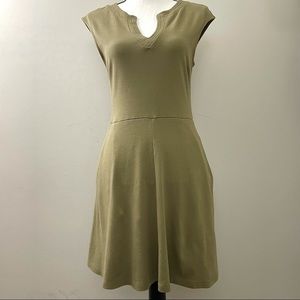 New York & Company Olive Green Notched V Neck Sleeveless Dress